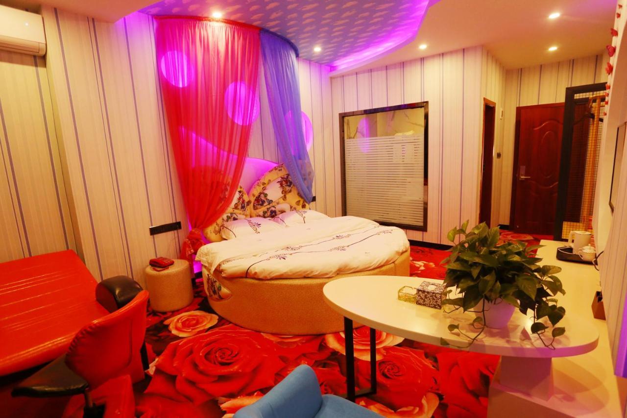 Kunming Mengda Holiday Hotel Exterior foto